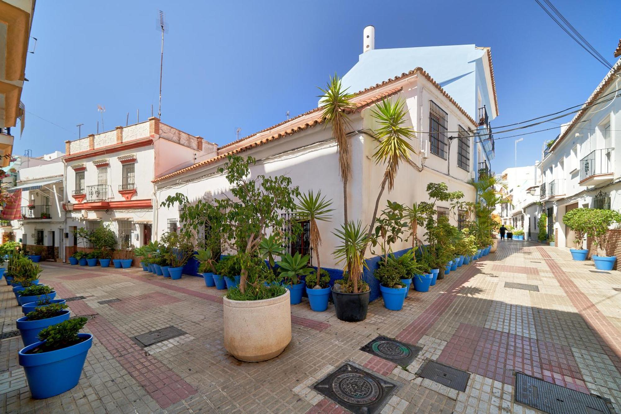 Apartamento Oasis Jacuzzi Retreat Marbella Exterior foto